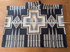 Pendleton Woll Poncho Decke