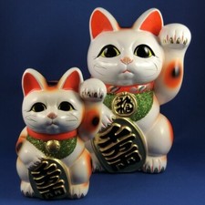 Klassische Maneki-neko |