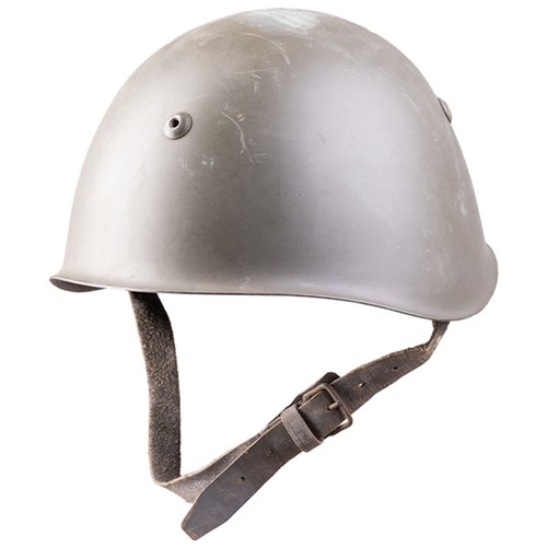 Italienischer stahlhelm m33 - stahlhelm,