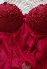 Jolidon roter Push Up Korsett