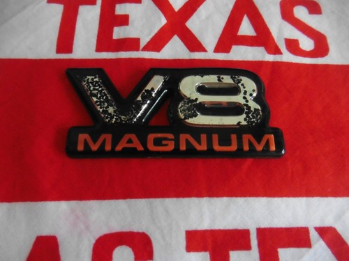 Dodge magnum emblem - v8,