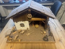 Krippe Weihnachtskrippe Tanne Holz Handarbeit Krippe mit Beleuchtung Und Figur