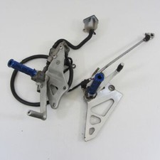 Suzuki GSX-R 1100 GV73C Fußrastenanlage vorne rechts & links Schalthebel 30325