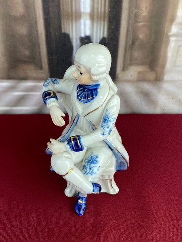 Figur aus porzellan - figur,