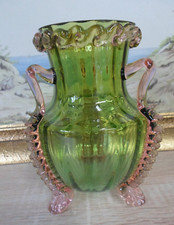 Vase aus hellgrünem Glas mit