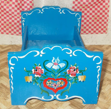 Dora Kuhn Bett ?️ Dunkel-Blau mit Bauern Malerei Puppen Stuben Möbel aus Holz