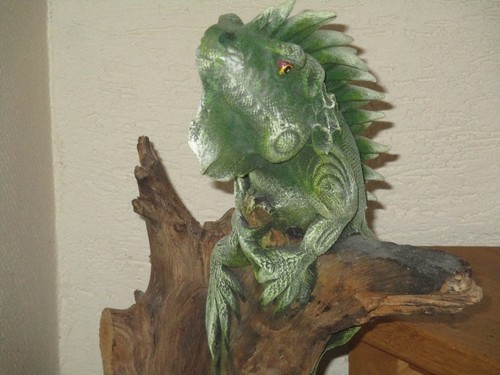 Masse figur auf holz - figur,