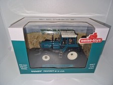 Weise Toys Fendt Favorit 615 LSA  im Maßstab  1:32. Sondermodell in Vorführblau