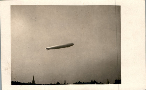 Foto zeppelin luftschiff - zeppelin,