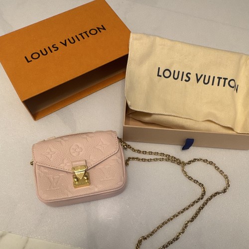 Louis vuitton monogram - louis,