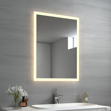 Badspiegel mit LED Beleuchtung