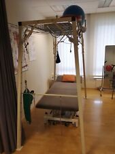 Schlingentisch freistehend