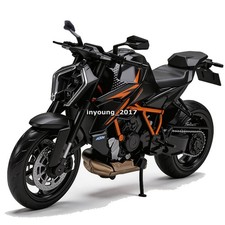 Ktm 1390 super duke - 1/12,