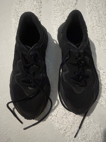 Schwarze adidas ozweego - adidas,