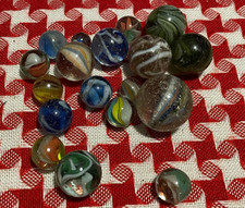 Sammlung schöne alte Glaskugeln antik Glasmurmeln Vintage Marbles Swirl-Optik