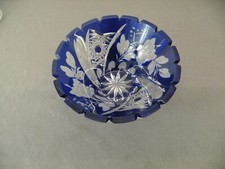 Schöne Schale, Kristallglas, blauer Überfang, 15,5 cm Durchmesser, 7 cm hoch