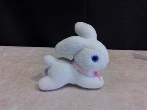 Deko-Figur/Osterhase/liegend/n