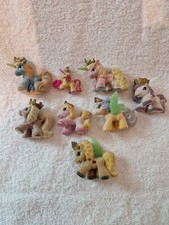Filly Pferde Set 4 , Unterschiede Größen.  Bei einem fehlt ein Flügel