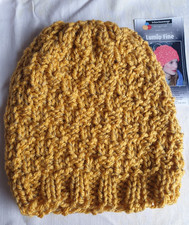 Damenmütze - gestrickte Handarbeit - Winter