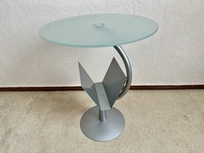 Kleiner Beistelltisch /