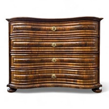 Frankfurter Wellen kommode Barock Kommode Wellenbarock Nuss Wurzelholz um 1750