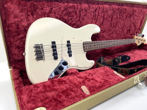 Squier fender jazz bass - by,