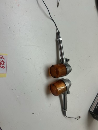 Blinker vorne links und - vorne,