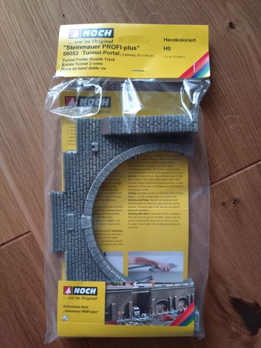 Noch 58052 tunnel portal - h0,