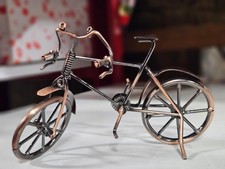 Deko-Fahrrad aus Metall –