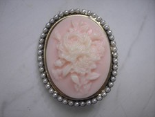 brosche mit blumen gemme s.foto