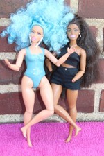 MATTEL BARBIE PUPPE K29 FASHIONISTAS in OVER SIZE HAARE BLAU GELENKPUPPE GELENKE