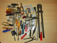 Werkzeug - Sammlung/Konvolut - Schraubenschlüssel/Hämmer/Zanken etc.