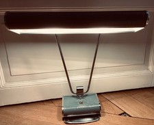 Eileen Gray Tischlampe Jumo 71