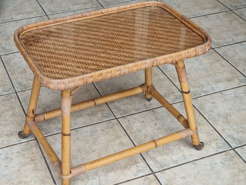 Alter rattan beistelltisch - rattan,