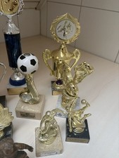 11x Fußballpokale Medaillen