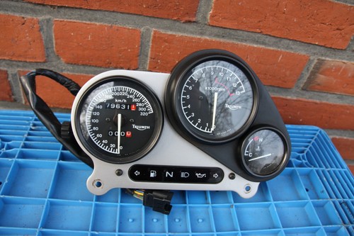 Triumph sprint 900 t300a - triumph,
