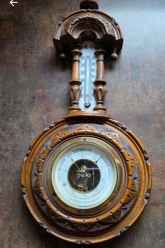 Altes barometer auf holz - altes,