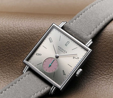 NOMOS Tetra Die Kapriziöse