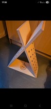 Toni Box Figuren Ständer aus