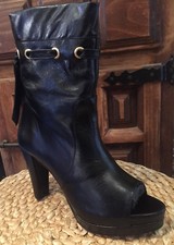 NEU: LUXUS PLATEAU STIEFELETTE