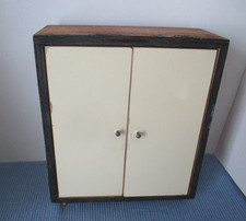 Alter Schrank  Holz Möbel