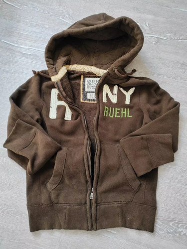 Ruehl abercrombie fitch - by,