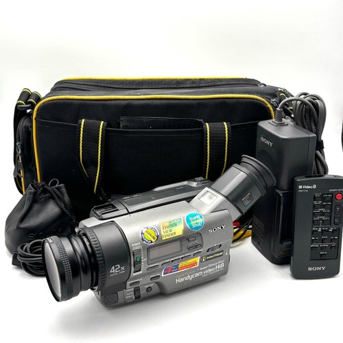 Sony ccd tr3300e - camcorder, hi8