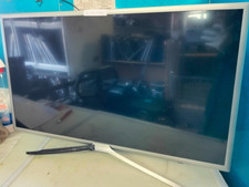 Samsung UE32M5649AU 32" Curved LED TV – defekt – Ersatzteile/Bastler (V3 1152)