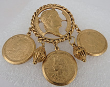 Neugablonz: Auffällige Brosche mit Französischen Münzen 1970er Jahre (116868)