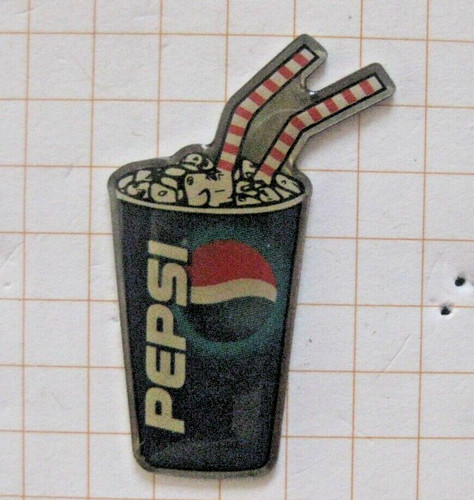 Pepsi cola becher mit eis - /,