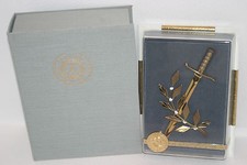 Ehrengeschenk 25 Jahre Treue Dienste Dienstabzeichen NVA DDR Dolch im Etui Orden