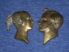 Antike Queen Victoria & Albert Messing Portrait Plaketten - Victoriana Young Queen