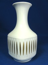Small 70´s Pop Art  design Hutschenreuther relief porcelain vase 12,5 cm