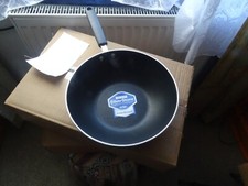 Wokpfanne Cooks Essentials 26